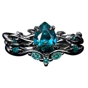 .925 Sterling Silver Pear-cut green emerald 2 piece engagement ring set in Rhodi